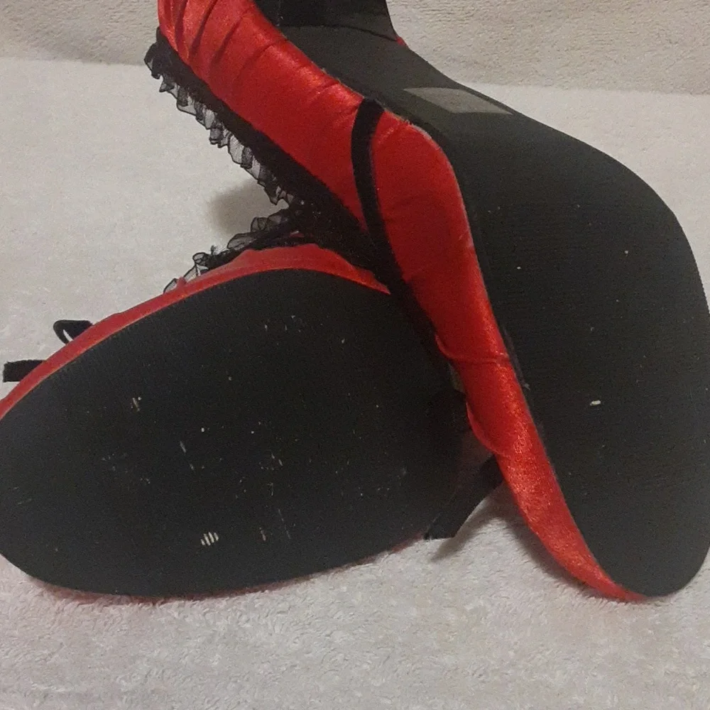 Shoes - Picture 5 of 5